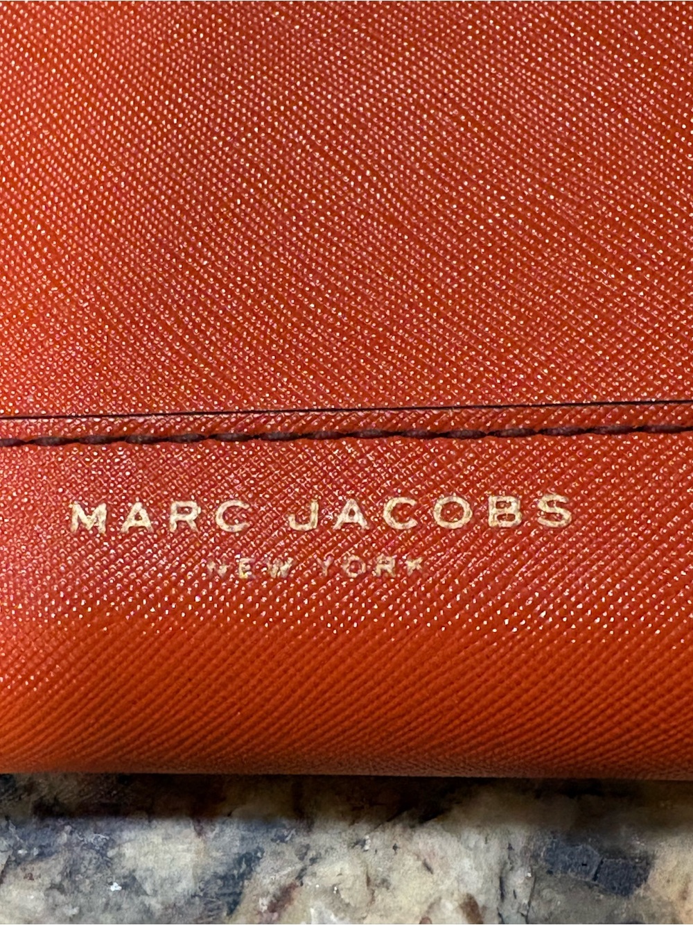 Beautiful Marc Jacobs zip around multi compartment wallet - Picture 3 of 6